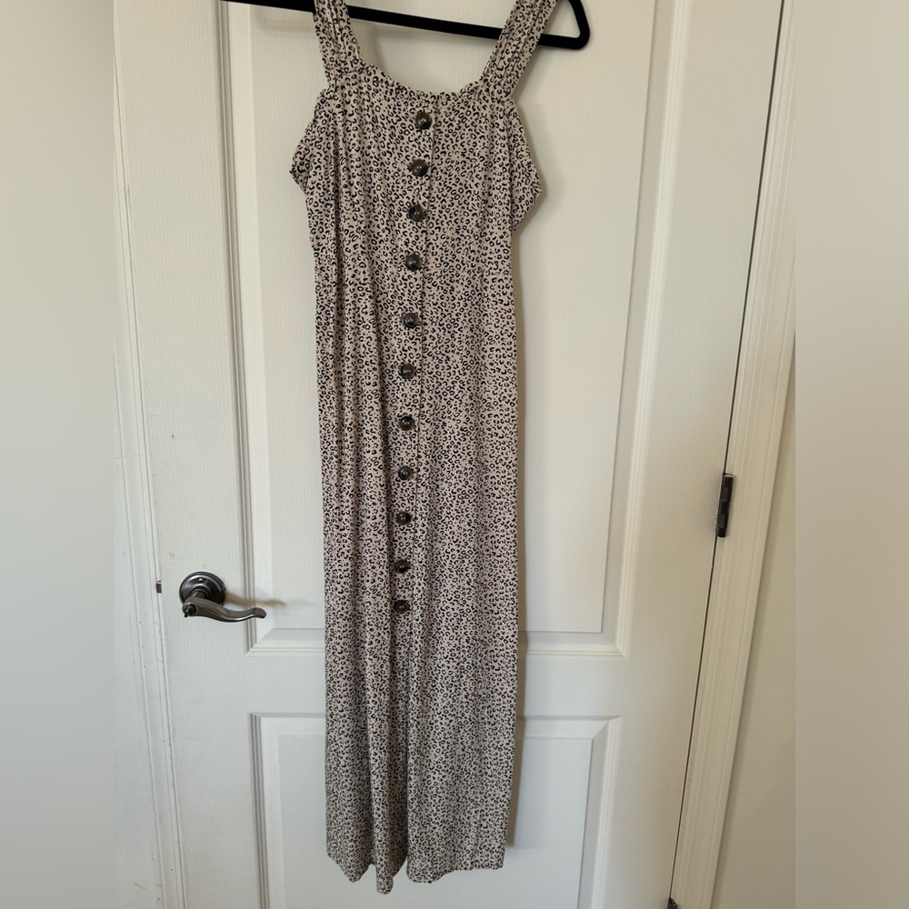 Women’s Mid Length, Button Up Sundress, Animal Print, Size Small